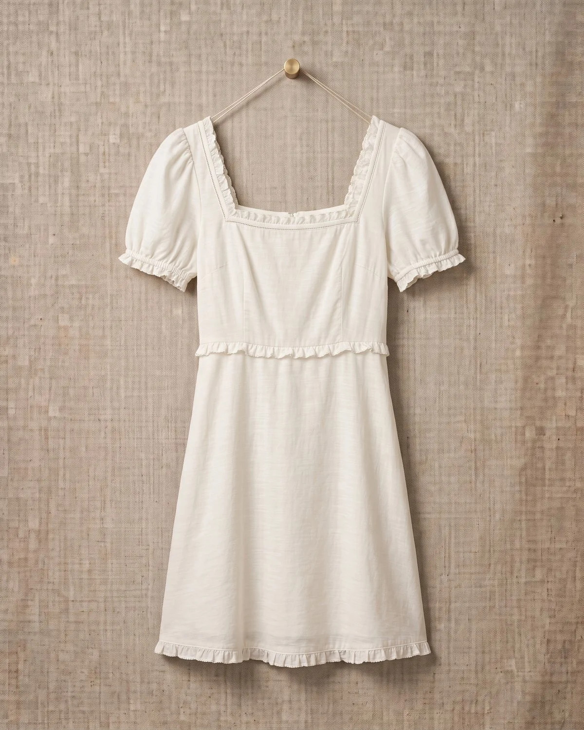 Vestido Amélie — Vestido corto de algodón con manga abullonada.